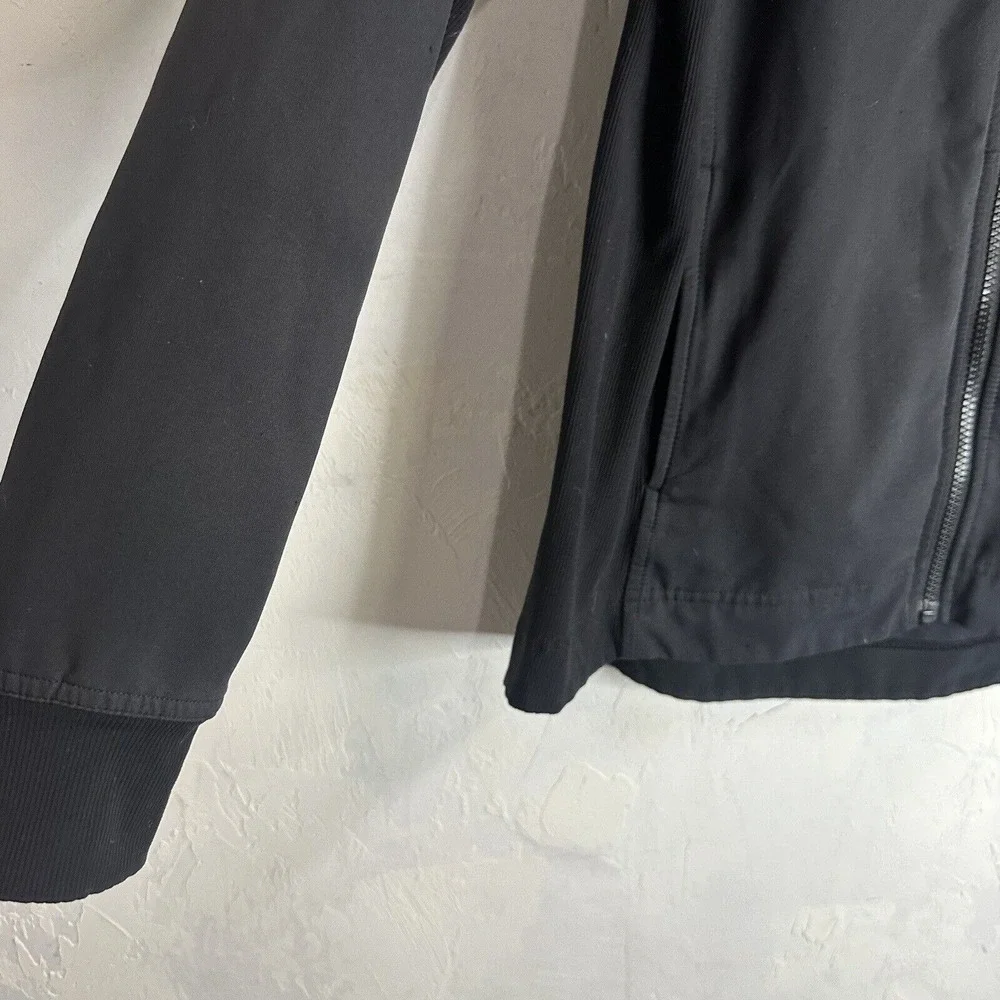Lululemon Athletic Lightweight Full Zip Jacket Black Womens Size 10